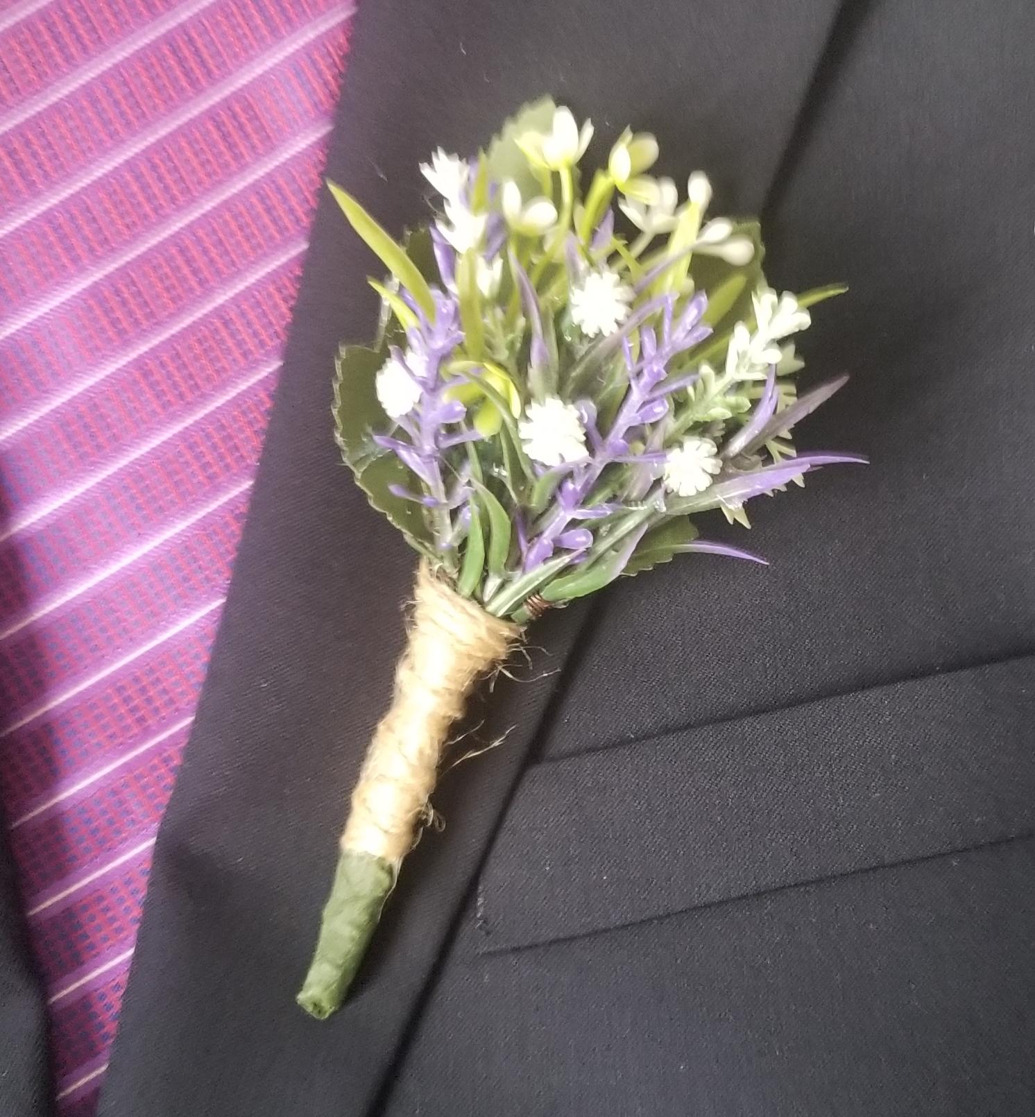 Lavender boutonniere, Purple boutonniere, Lavender wedding, Lavender groom's boutonniere, Lavender buttonhole
