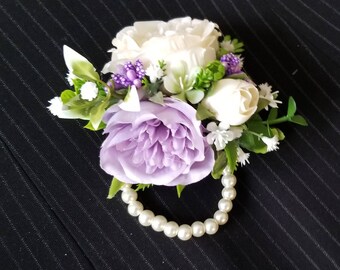 Purple ivory corsage,  Ivory purple wrist corsage, Pearl bracelet with flowers,  Lavender corsage