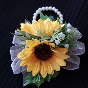 Handmade Sunflower Wrist Corsage: Pearl Bracelet Wristlet