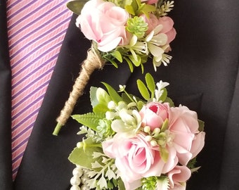 Set roze roos corsage en boutonnière: parelarmband, kunstbloemen
