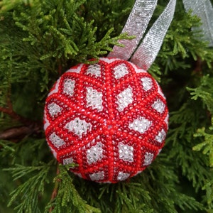 Christmas tree ball  Beads ornament ball Diameter 5.5 cm color red Baubles ball geometric decor New year ornaments for home
