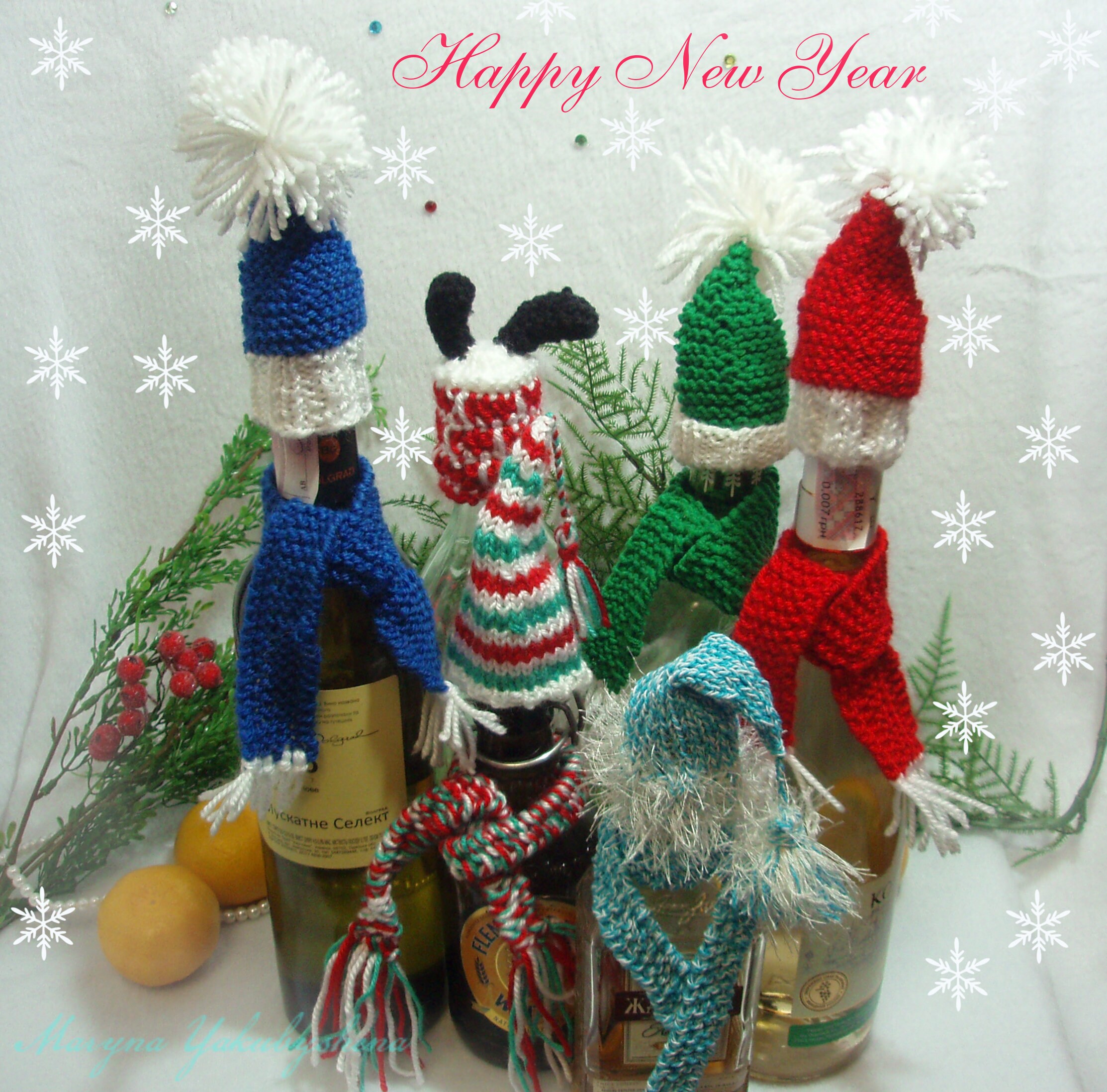 16-teiliges Mini-Weihnachtsmützen Set - Mit Schals Für Flaschen & Deko