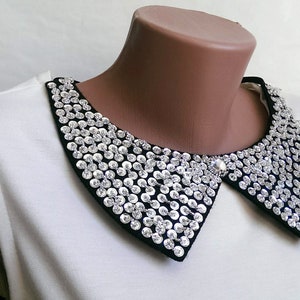Collier amovible noir pour femmes Collier en feutre avec perles de rocaille argentées et paillettes Collier amovible Collier en dentelle Peter Pan Collar