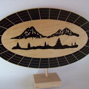 3 Sisters Mountains, Oregon Cascades Cribbage Board