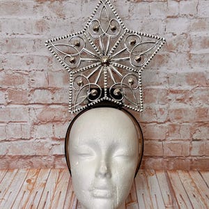 Light-Up Christmas Star Headband – Tree Topper Crown, Holiday Lighted Headpiece, Festive Costume Accessory