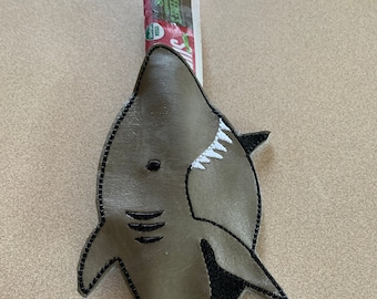 ITH Shark Ice pop holder, shark freezer, pop holder embroidery file, shark embroidery file, ith embroidery designs, ITH summer files, ITH