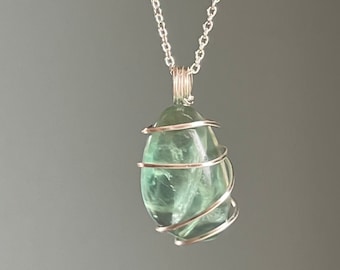 Green Fluorite Crystal Necklace, Silver Tumbled Stone Pendant Jewelry For Stress Relief