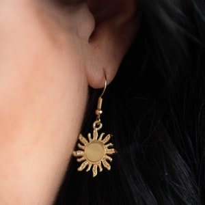 Sun Gemstone Earrings, Crystal Earrings, Dangle Star 14K Gold Earrings Minimalist Earrings Sun Drop Hoops Boho Jewelry indie Earrings