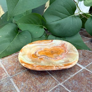 Green Onyx Crystal Soap Dish Bowl 4&quot; Stone Bowl, Decorative Mineral Specimen Bowl with Legs - Chakra Activator Protection