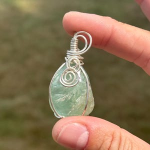Green Fluorite Stone Necklace, Natural Stone Jewelry, Fluorite Crystal Jewelry, Wire Wrapped Silver Pendant Jewelry, Green Fluorite Necklace