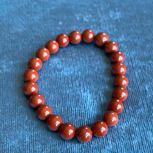 Red Jasper Beaded Bracelet - Unisex Healing Crystal Jewelry for Root Chakra