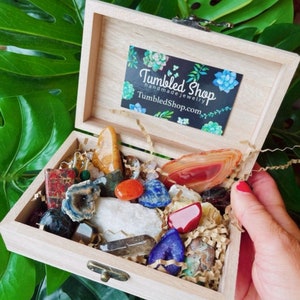 Crystal Box Various Healing Sets Personalized, Mix of Natural and Tumbled Pieces