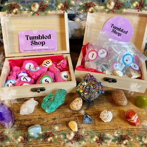 Crystal Advent Calendar 2023, 12+ Countdown Set Crystal Bundle Gift Set Mystery Collection Box Tumbled Raw Crystals, Secret Winter 2023