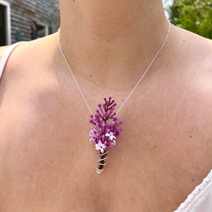 Flower Holder Vase Wire Necklace, Coil Necklace, Mom Necklace, Plant Lover Gift Flower Necklace Whimsical Jewelry for Boho Women