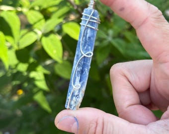 Blue Kyanite Fan Necklace, Kyanite Gemstone Pendant, Clear Communication Throat Chakra Healing Energy