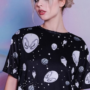 Black Alien T-Shirt Dress, oversize graphic tee with aliens, printed polyester t shirt, alien tee dress, cute womens elbow sleeve tshirts,