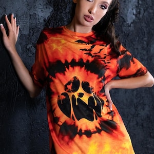 Pumpkin Face Tshirt, Halloween shirt for women, tie dye Halloween tee, creepy pumpkin tee, orange oversized tee, couple Halloween costume