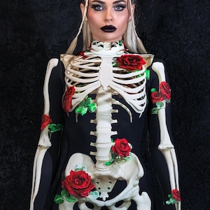 Déguisement d'Halloween pour femme, déguisement squelette en une pièce avec roses, costume du jour des morts, body squelette, costume d'Halloween pour adulte