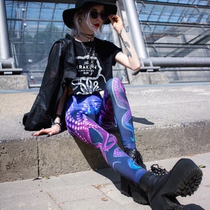 Yoga Leggings mit Oktopus Print, lila bedruckte Leggings, Leggings für Frauen, kawaii Kleidung, Leggings in Übergrößen, hoch taillierte Leggings Bild 8