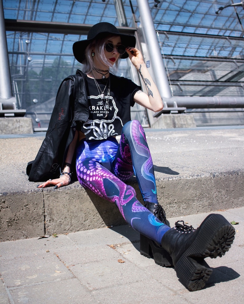 Yoga Leggings mit Oktopus Print, lila bedruckte Leggings, Leggings für Frauen, kawaii Kleidung, Leggings in Übergrößen, hoch taillierte Leggings Bild 8