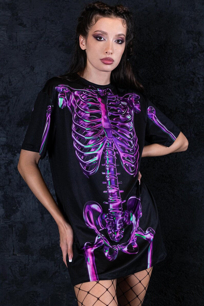 Purple Skeleton Oversized Halloween T-shirt Close View