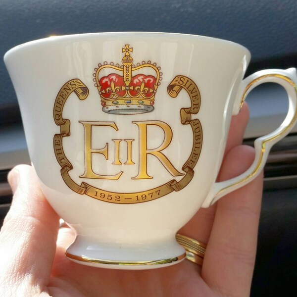 Queen Anne Bone China Teacup Celebrating HRH Elizabeth II's 1977 Silver Jubilee