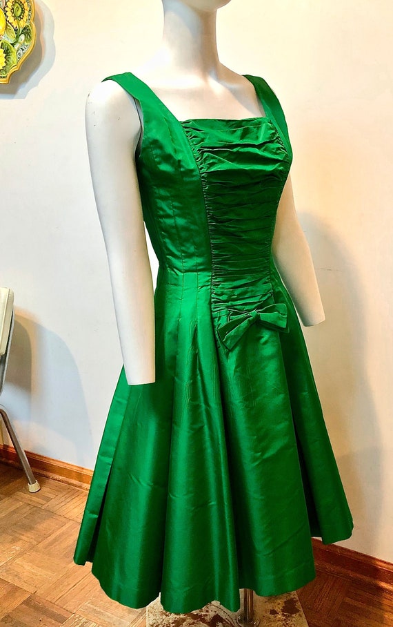 SALE! Vintage 1950s Gorgeous Suzy Perette Emerald