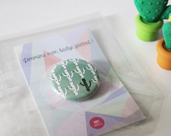 Badge multi cactus fait main original vert enfant