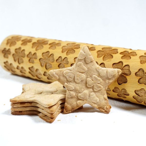 Stodola Engraved Large Rolling Pin with FOUR LEAF CLOVER Pattern