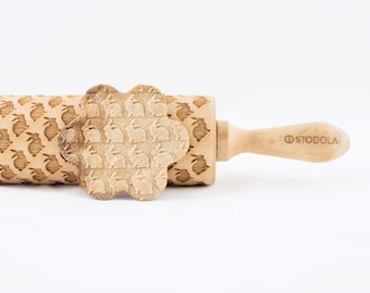 Stodola Engraved Large Rolling Pin with Easter Bunnies -RABBITS Pattern