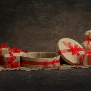 Christmas backdrop  boxes   gift red box burlap sitter digital background toddler