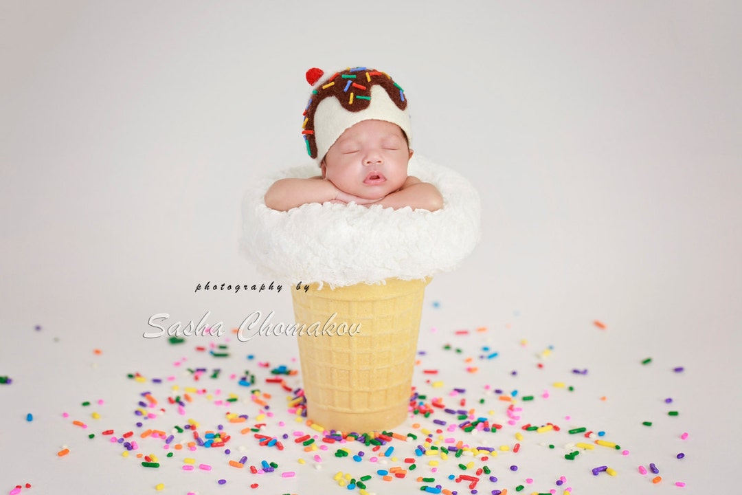 Newborn Photo Prop, Mini Tiny Ice Cream Cone for Newborns' Hands