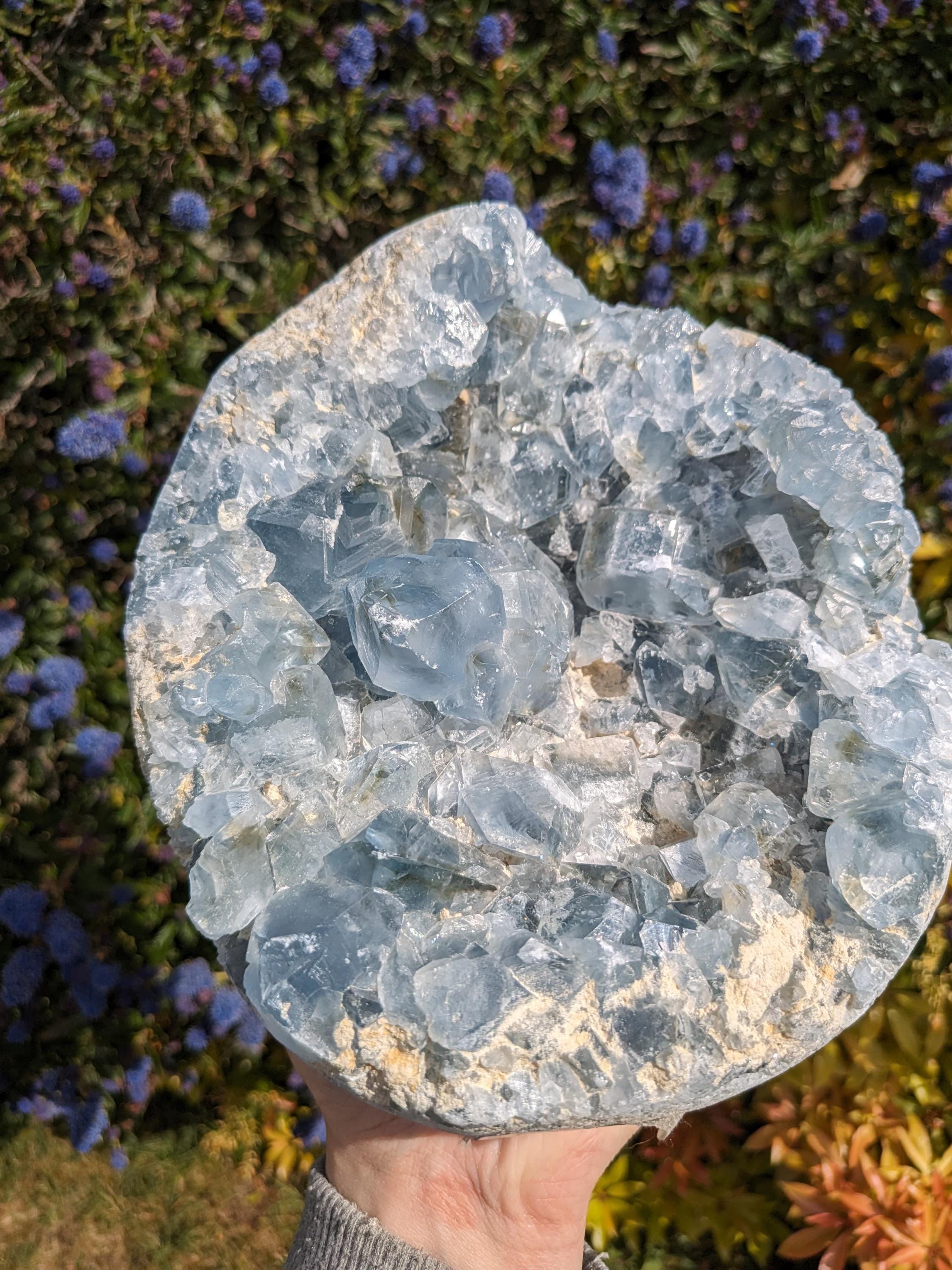 XL 原石セレスタイトジオード：天使のようなブルーのクリスタル