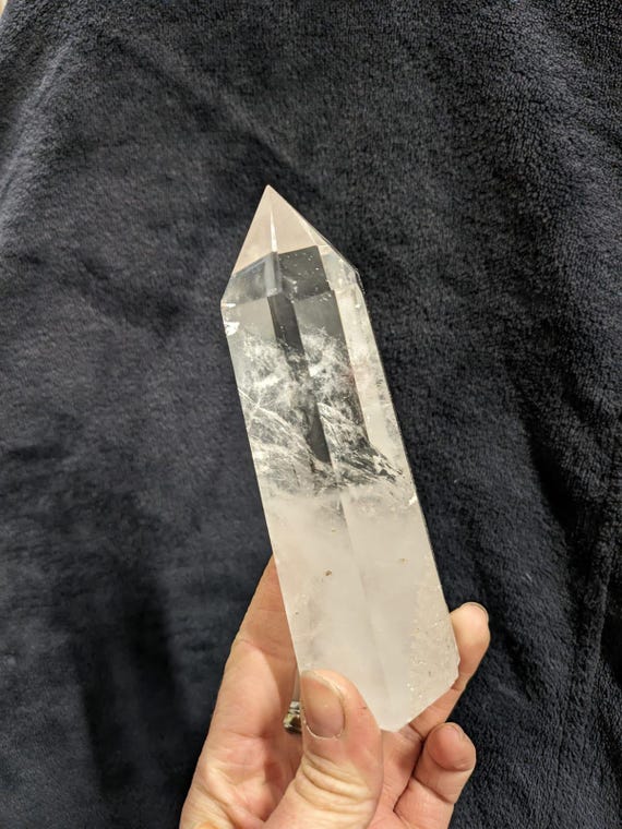 クリアクォーツタワー | エネルギーと透明感を与える天然水晶ポイント