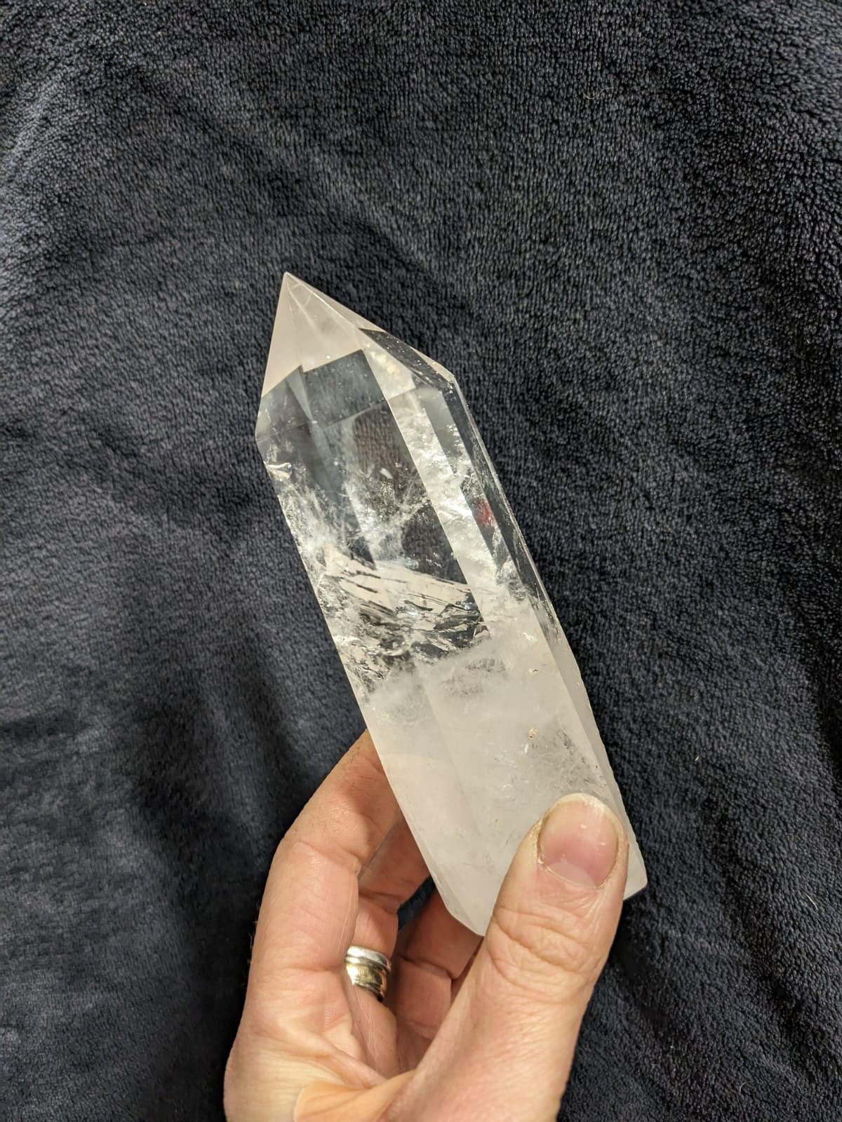 クリアクォーツタワー | エネルギーと透明感を与える天然水晶ポイント