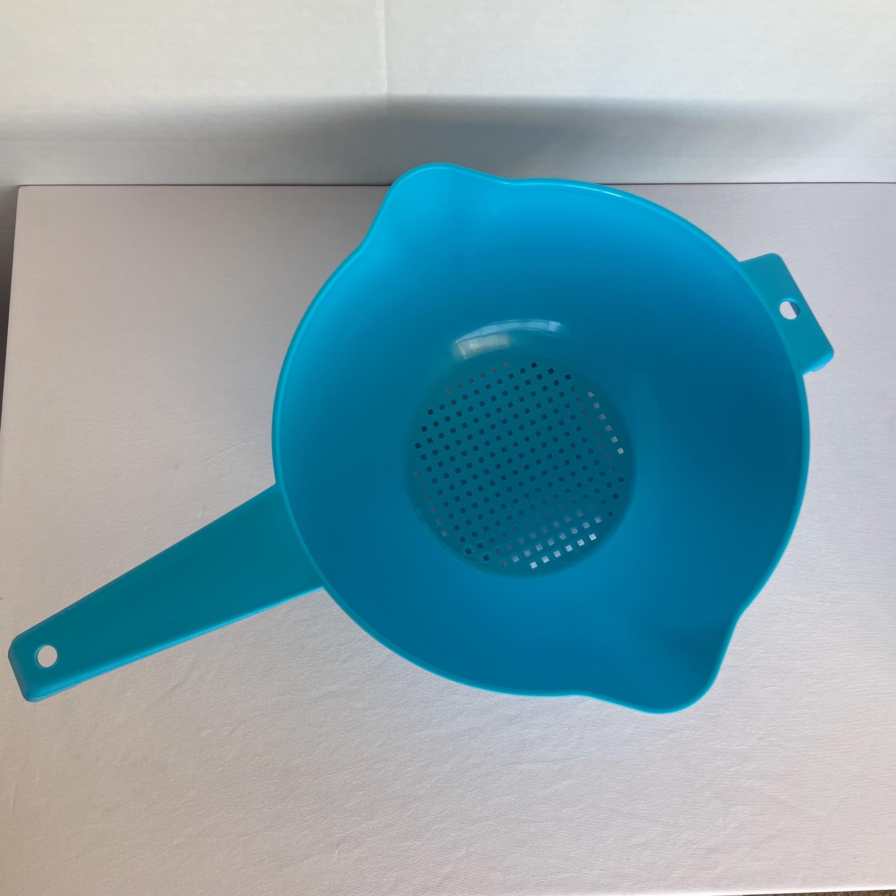 Vintage Tupperware Large Colander in Blue 2L -NEW - Etsy