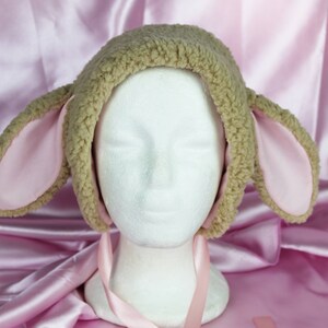 Lamb Bonnet headpiece image 3