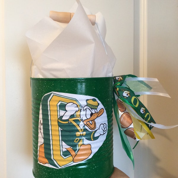 Oregon Ducks / Graduation Gift / Duck Fan / Oregon Duck Fan / Gift for Dad / Pac 12 / Party Decor / Centerpiece / College Football /