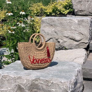 Sac en paille personnalisé avec pompon-Cadeau de mariage-Sac en paille personnalisé-Cadeau de la Saint-Valentin-Sacs brodés pique-nique-Cadeau de mariée_Cadeau de demoiselle d'honneur