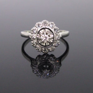 Diamonds Cluster Daisy Ring, 18kt white gold, France, circa 1930