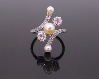Antique Edwardian Belle Epoque Diamonds & Pearls Ring, 18kt gold and platinum, circa 1920