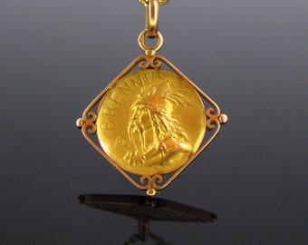 French Art Nouveau Gallic warrior medal, 18kt gold, circa 1900