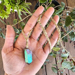 Naszyjnik z kwarcu tęczowego aura, naszyjnik, kwarc aura, kwarc tęczowy, naszyjnik konopny, naszyjnik kryształowy