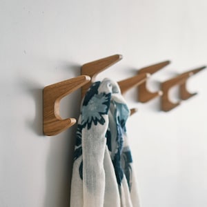 Wall Hooks RAITIS, Towel Hooks, Coat Hooks, Coat Hanger, Coat Rack, Hooks for Wall, Oak Wood Wall Hooks