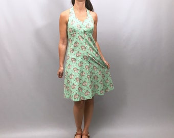 Cute 1970s cotton halter neck sundress in mint green with pink florals