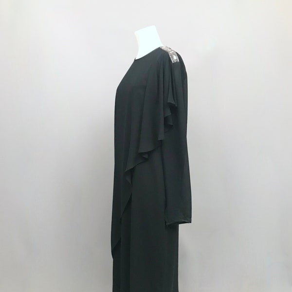 1980s Vintage Parigi Schwarzes asymmetrisches Chiffonkleid mit Strass-Schulterdetail