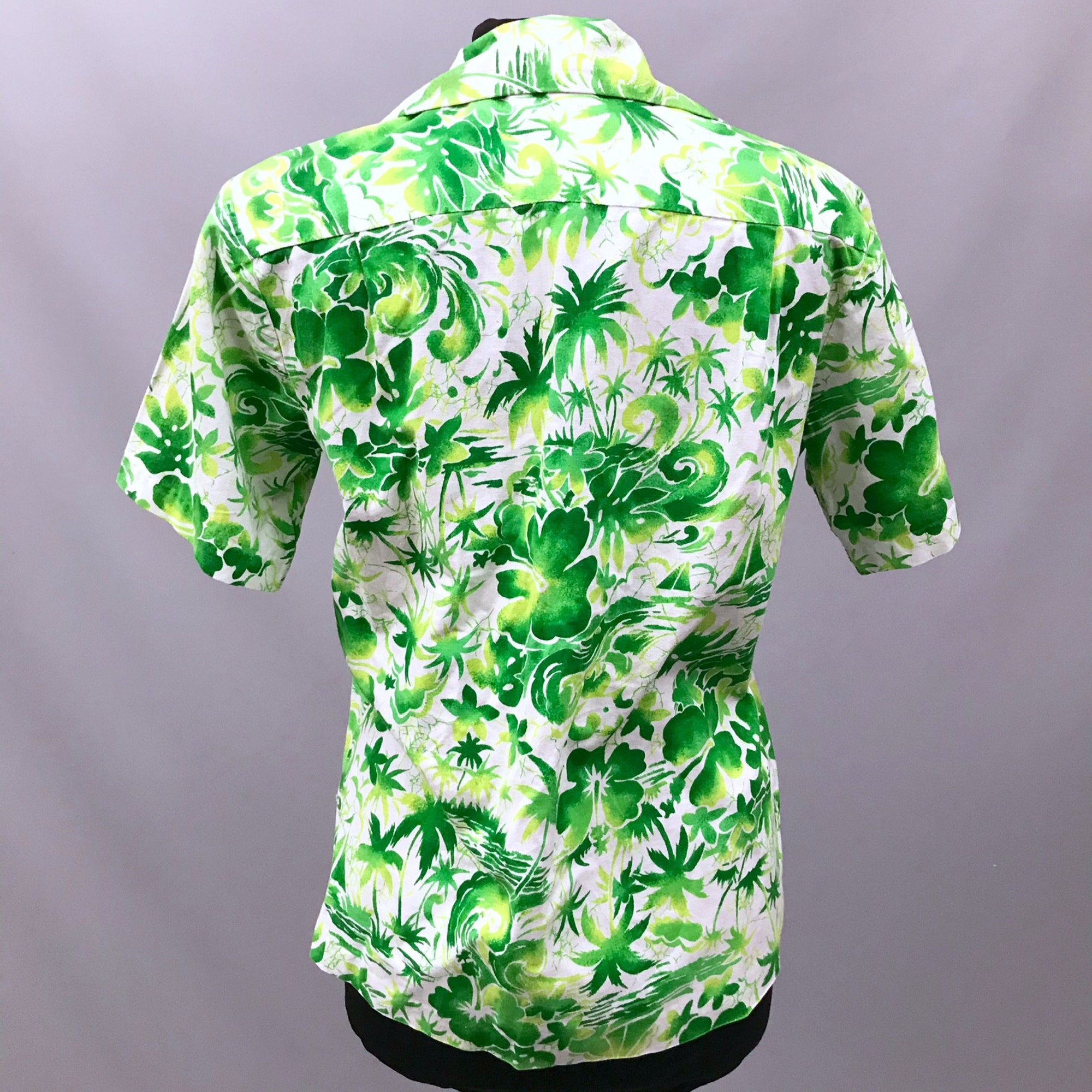 1980s Cool green and white Hawaiian shirt beach print - unisex