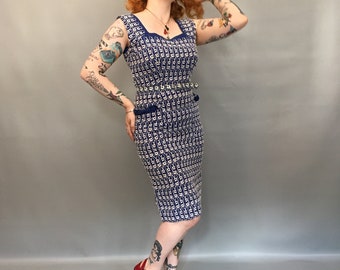 Amazing 1950s handmade blue cotton dress with pockets and a lovely white embroideredery size 12