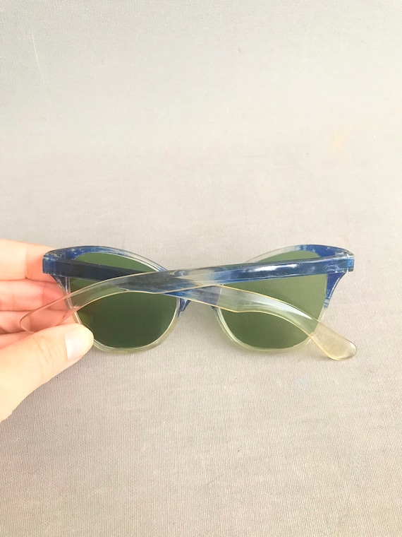 Original 1950s cat eye sunglasses with plastic ca… - image 10