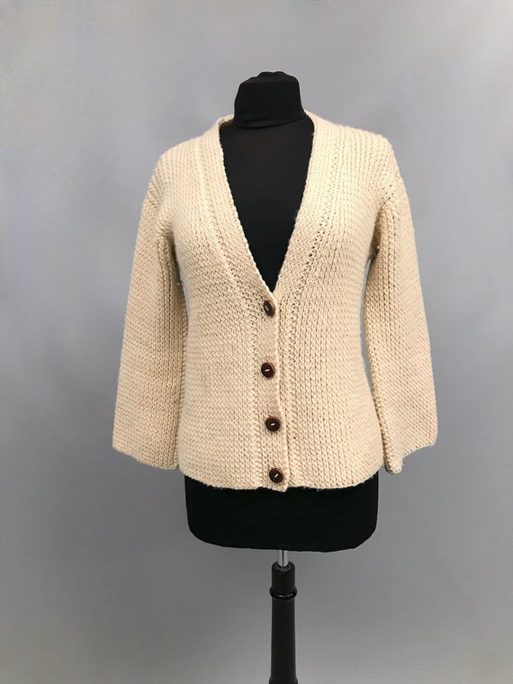 Thick cream hotsell cardigan